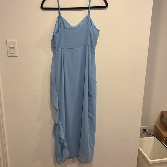 Elegant Blue Spaghetti Strap Dress - Picture 6 of 8